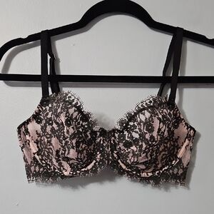 Victoria's Secret Black Lace Overlay Pink Underwire Sexy Bra Size 32DD